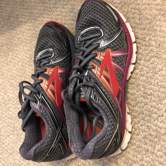 brooks adrenaline gts 12 womens 2017